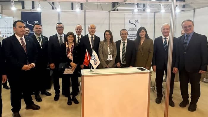 Expomed Fuarı kapsamında SADER Yönetim Kurulu olarak değerli kamu paydaşlarını ziyaret ettik, sektörümüzün temsilcile…